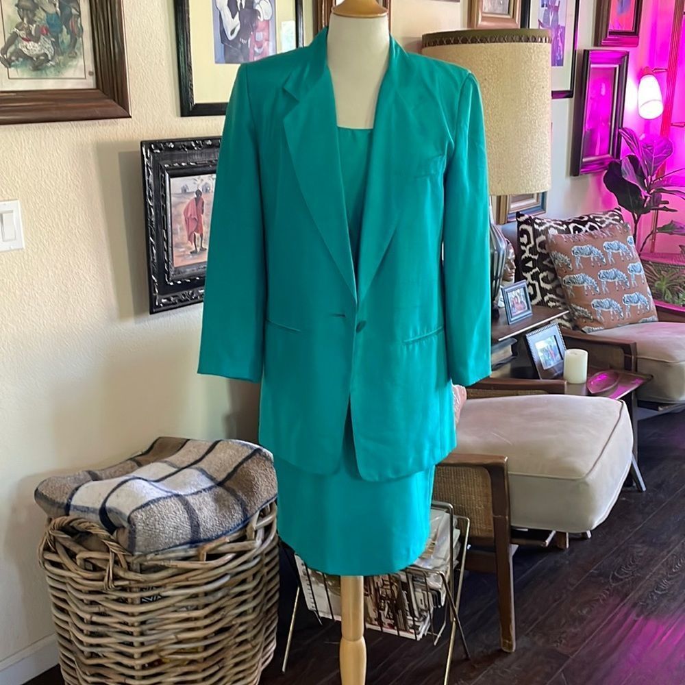 ⭐️Vintage 90s Silk Blazer and Dress